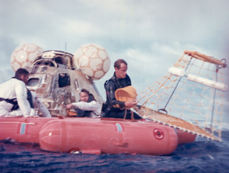 Illustration for article titled The crappy photos of NASA's golden era you never get to see